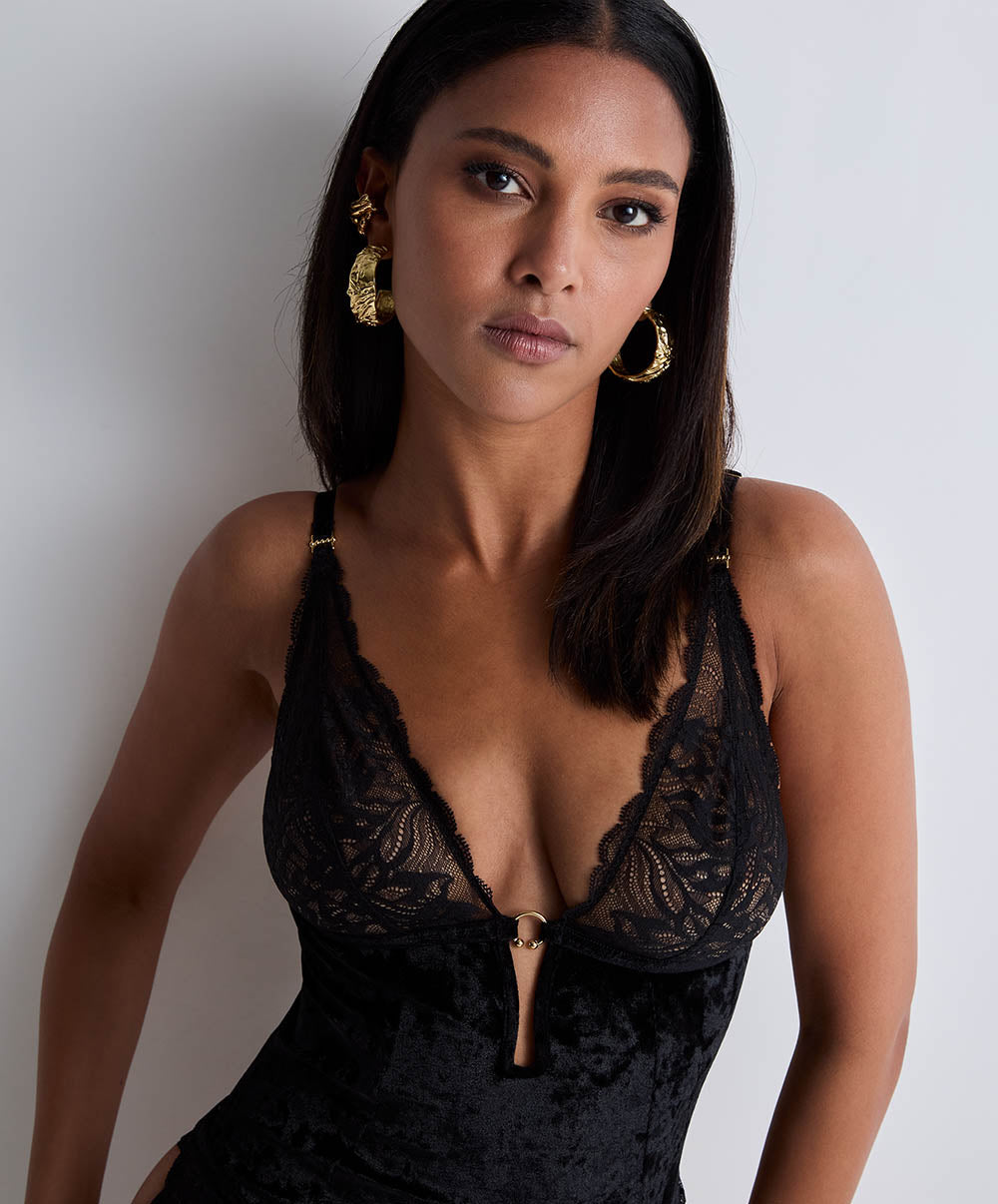 Body The night before Black bird Aubade 3I86-BLAB