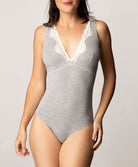 Body décolleté en dentelle Antigel de Lise Charmel Simply Perfect chiné gris ENA6906-CG