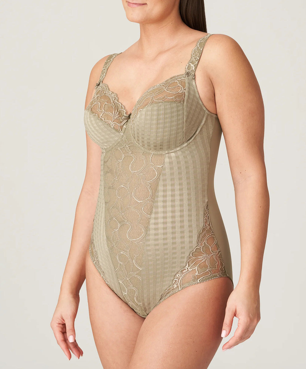 Body galbant à bonnets emboitants dentelle PrimaDonna Madison golden olive 0462120-GOO