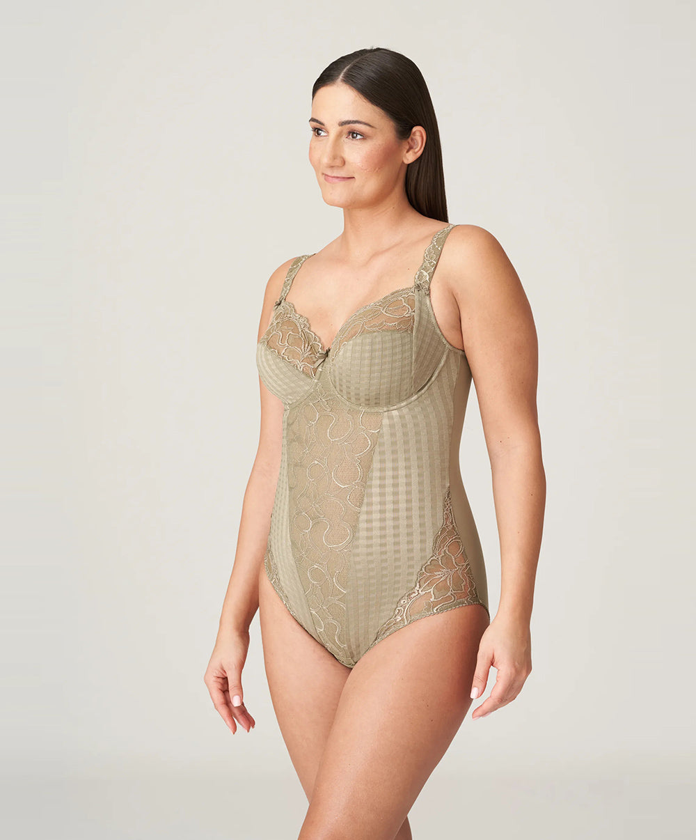 Body galbant à bonnets emboitants dentelle PrimaDonna Madison golden olive 0462120-GOO