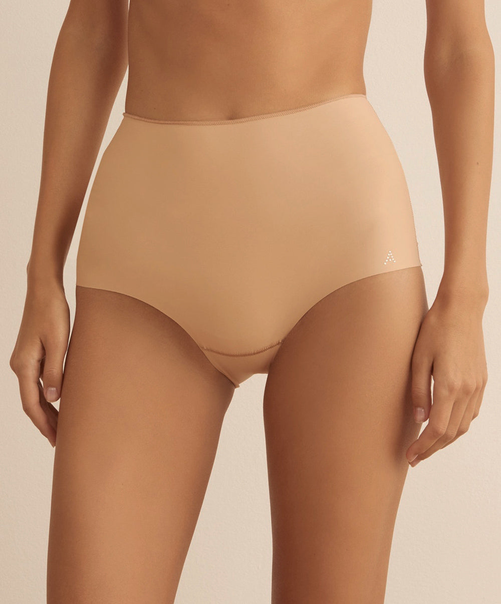 Culotte gainante taille haute Antigel de Lise Charmel Culte Beauté skin rosé ECH0666-SR