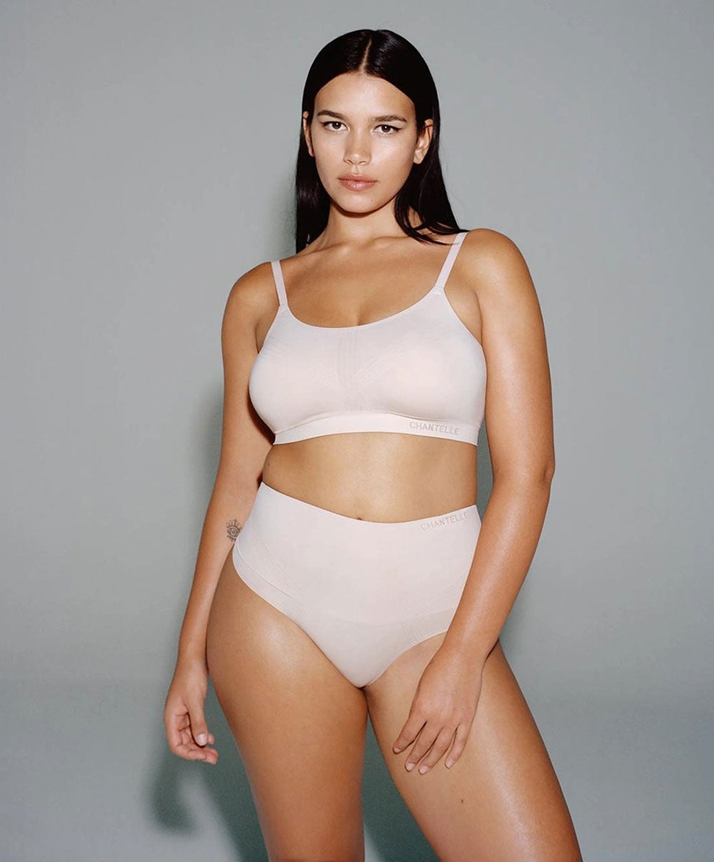 Culotte taille haute sculptante invisible Chantelle Smooth Comfort clay nude C10U70-00Q
