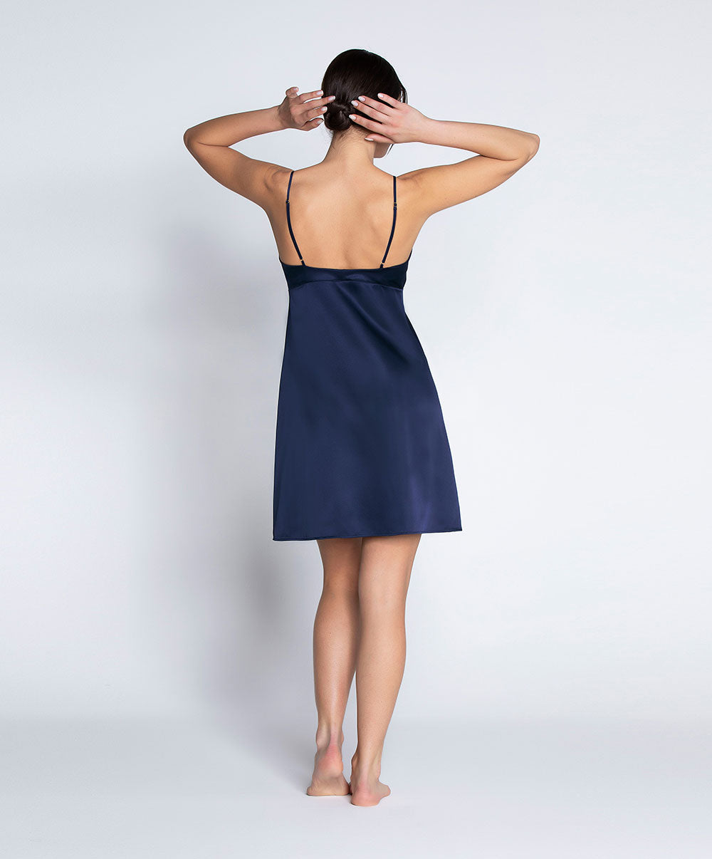 Nuisette sexy en soie Lise Charmel Déesse Désirs mauve ALH1277-MD