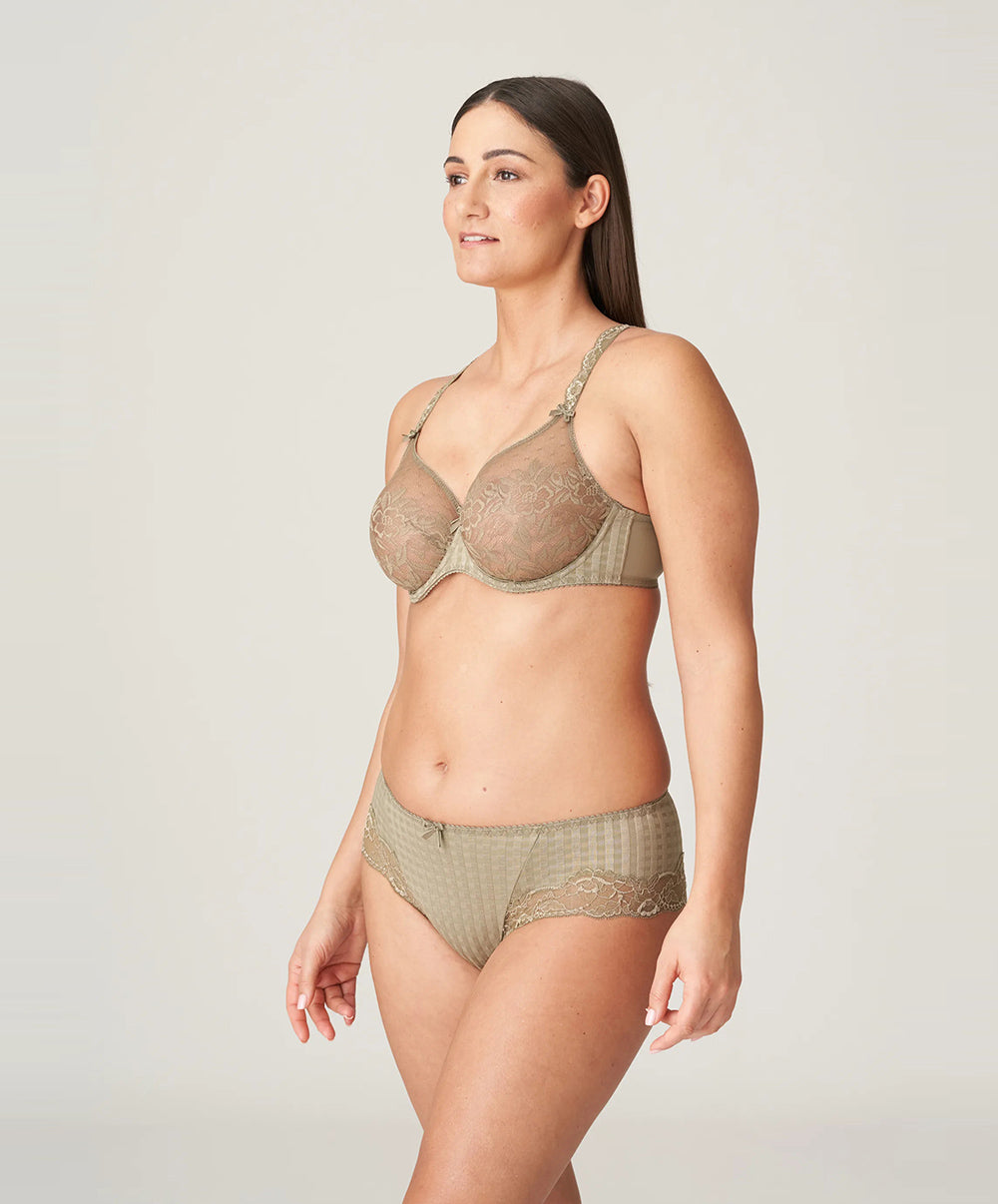 Shorty dentelle "Hotpants" PrimaDonna Madison golden olive 0562127-GOO