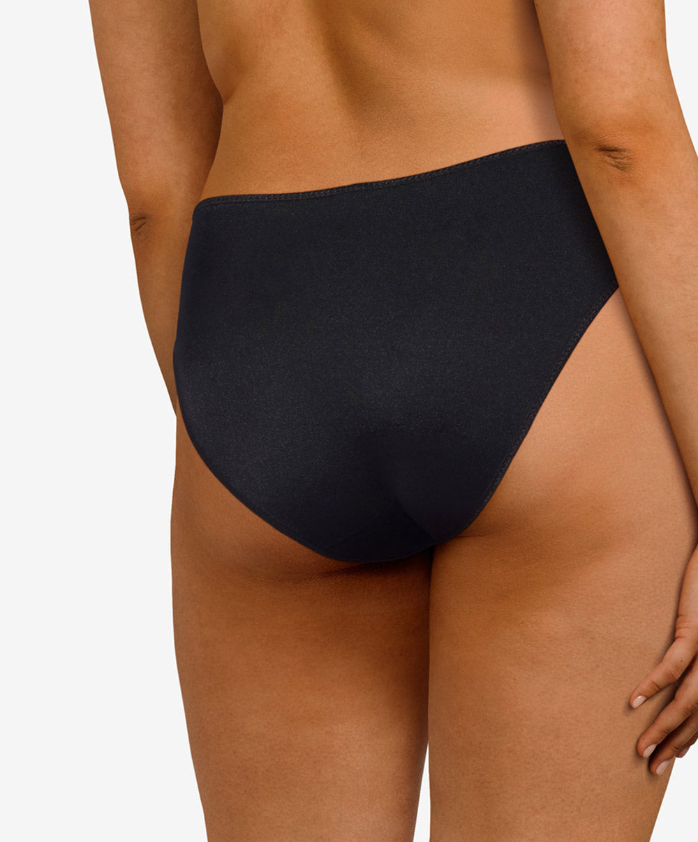 Slip invisible Chantelle Hedona noir C20330-011