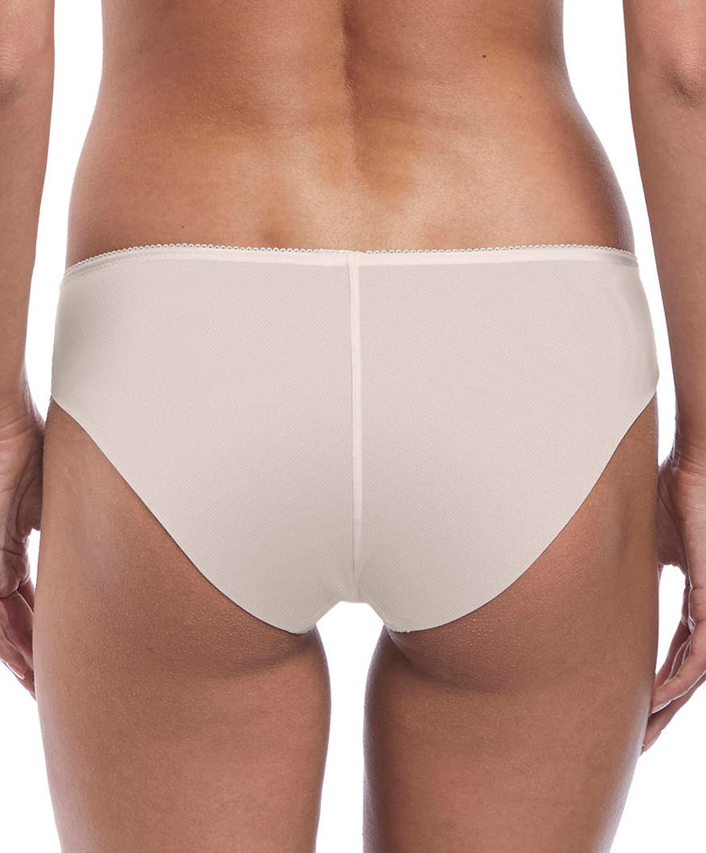 Slip Lace Essentiel crème poudre Wacoal