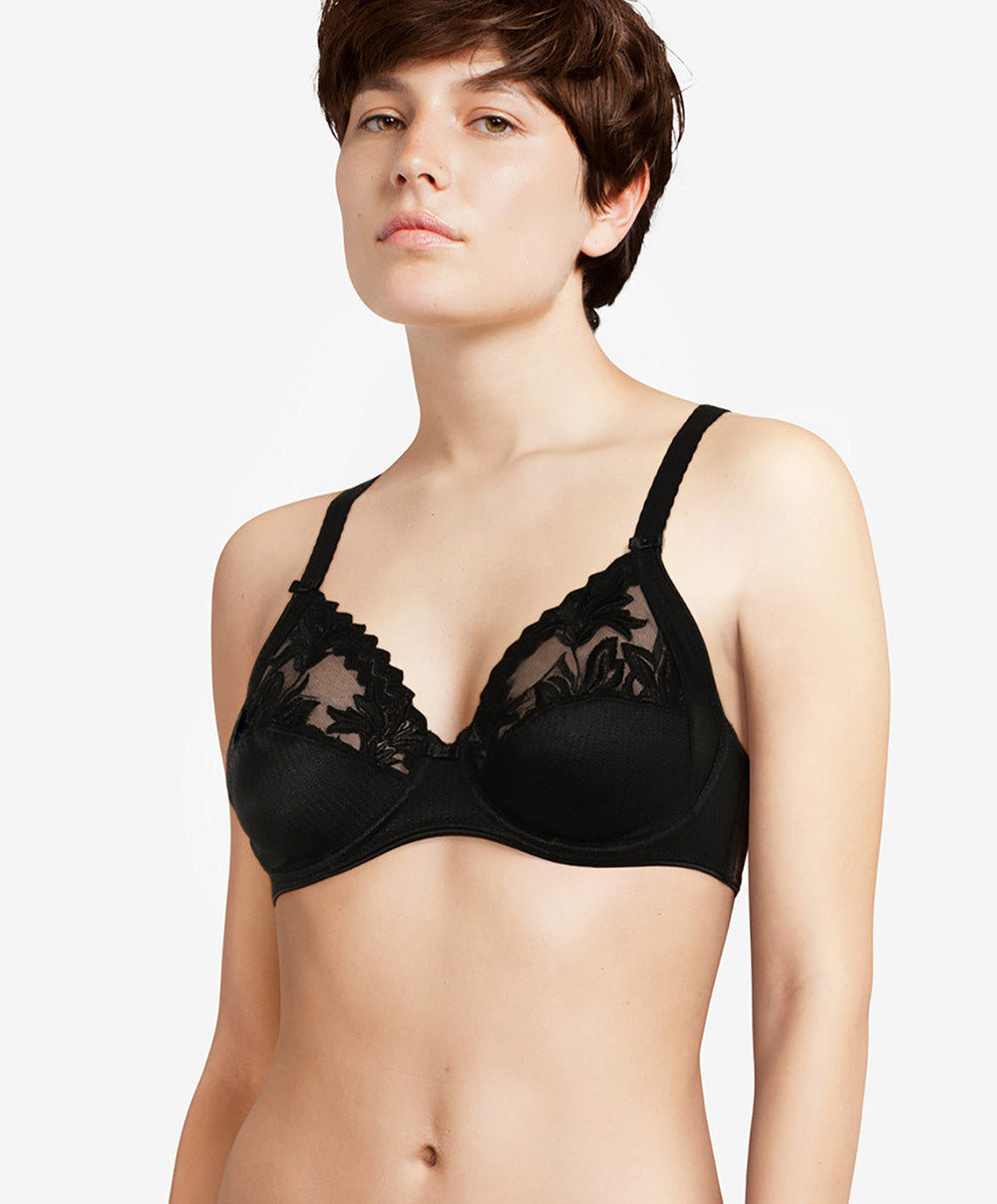 Soutien-gorge armatures grande taille emboitant 3 parties Chantelle Amazone noir C21010-011