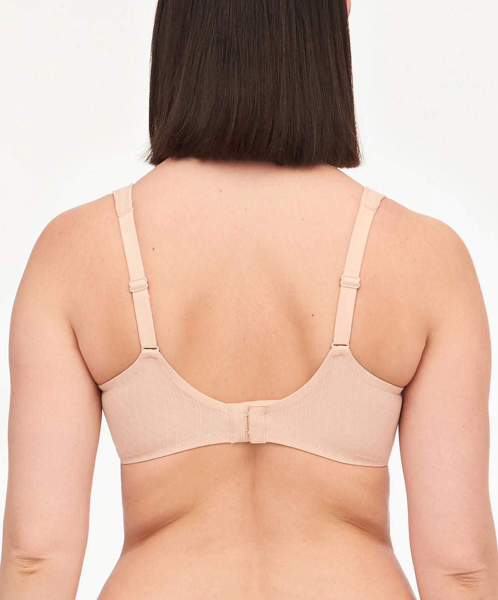 Soutien-gorge coque à mémoire de forme enveloppant Chantelle Smooth Lines beige doré C11N60-01N