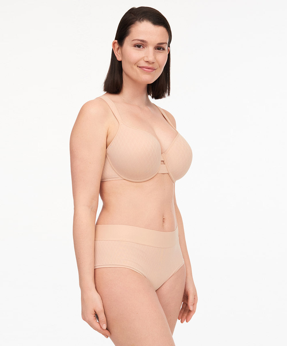 Soutien-gorge coque à mémoire de forme enveloppant Chantelle Smooth Lines beige doré C11N60-01N