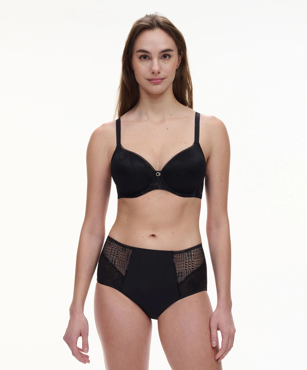 Soutien-gorge coque à mémoire de forme Chantelle Intrigue noir C13WN1-011