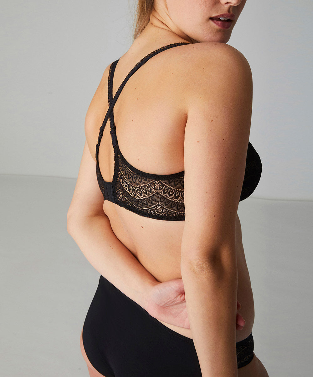 Soutien-gorge emboitant en dentelle avec armatures Simone Pérèle Karma noir 12V310-015