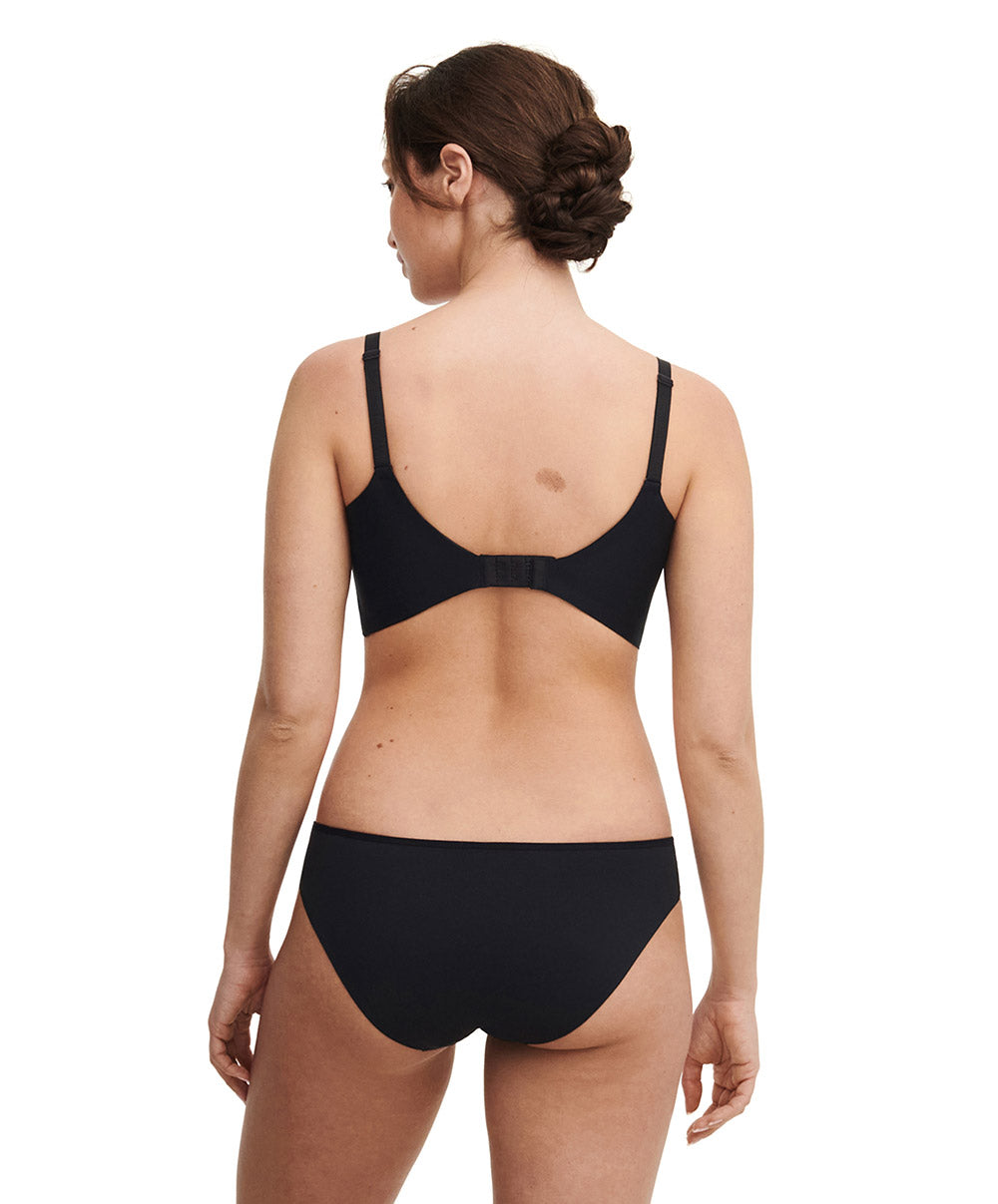 Soutien-gorge sans armatures maintien Chantelle Graphic Support noir C21S20-011