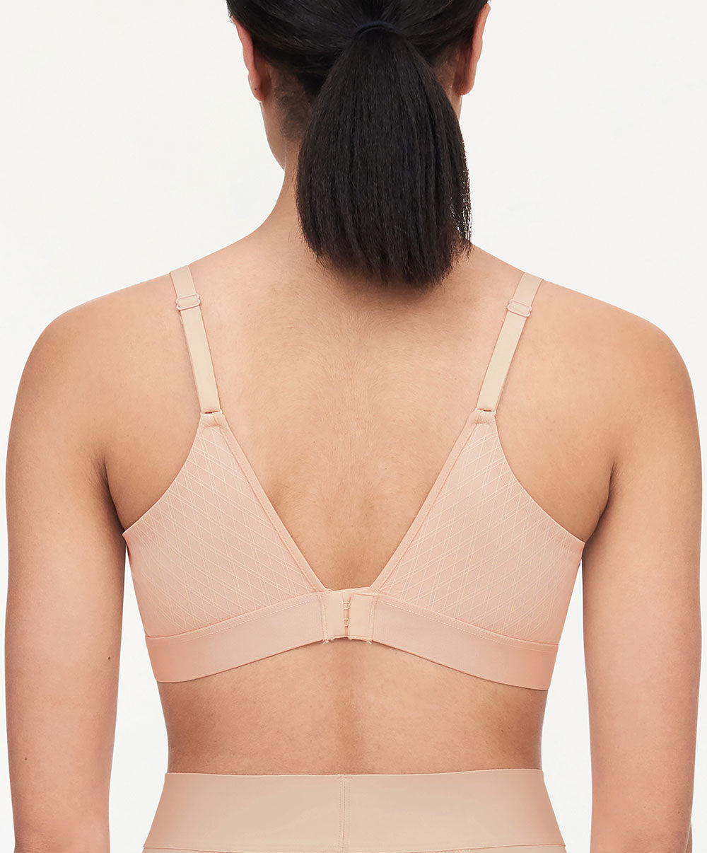 Soutien-gorge sans armatures grande taille Chantelle Smooth Lines beige doré C11N80-01N