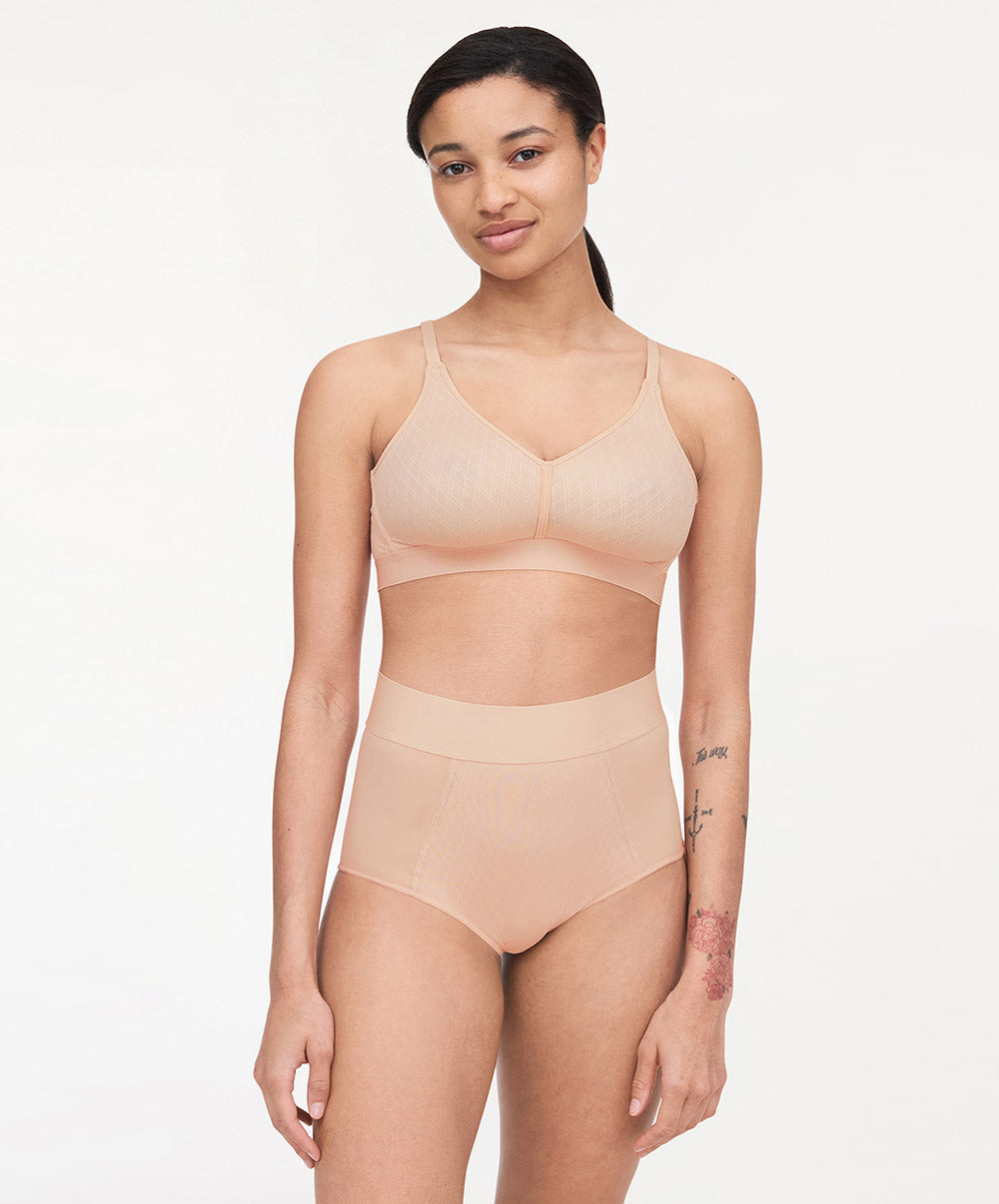 Soutien-gorge sans armatures grande taille Chantelle Smooth Lines beige doré C11N80-01N