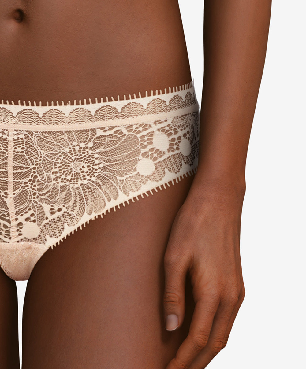 Tanga Chantelle Day to Night beige doré C15F90-01N