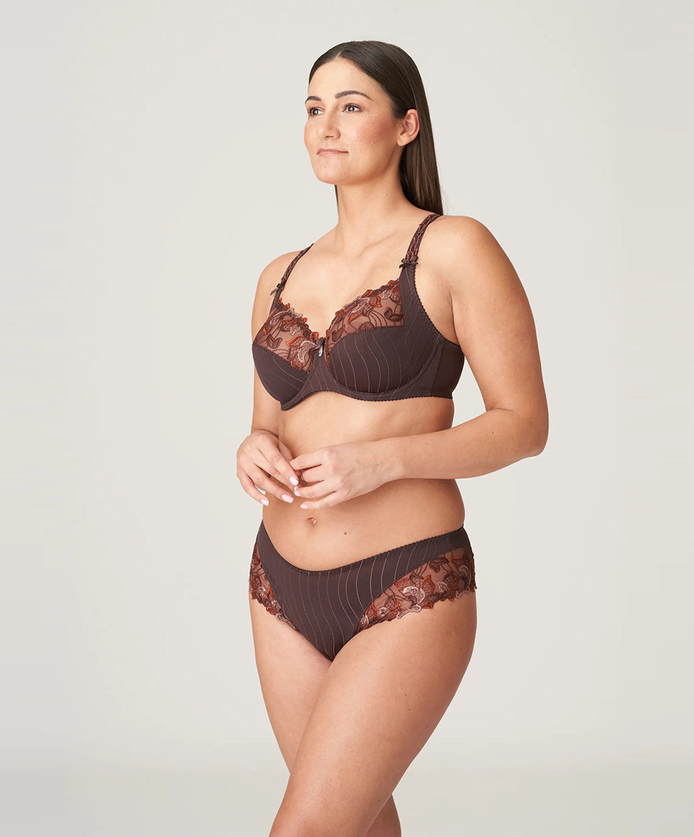 String "Luxueux" dentelle PrimaDonna Deauville ristretto 0661816-RIS