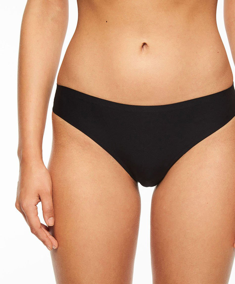 String taille basse Chantelle Softstretch noir C26490-011 1