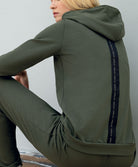 Sweat à capuche Antigel de Lise Charmel Tressage Graphic éclat aventure kaki ELC5337-EA