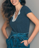 T-shirt manches courtes col en V Antigel de Lise Charmel Simply Perfect bleu chiné ENA9106-BN