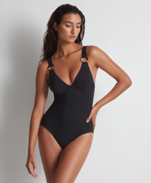 One-piece Swimsuit and Slimming : One piece swimsuit with wires support