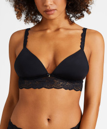Bralette triangle bra with moulded cups wire free