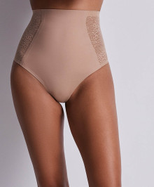 Very high waisted shaping brief