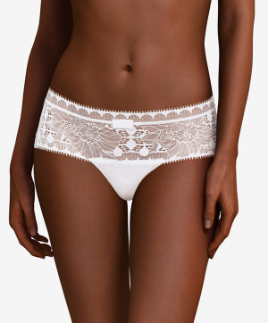 Shorty sexy Chantelle Day to Night blanc C15F40 010