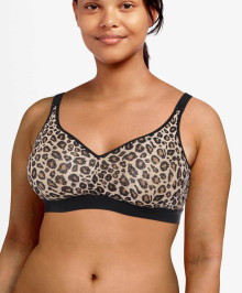 Wire-free, Soft Cups : Minimizer bra without wires