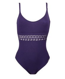 One-piece Swimsuit and Slimming : One piece swimsuit