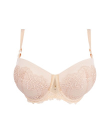 Generous Cups : Moulded bra + size