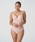 Body  bonnets moulés lisses à armatures invisible PrimaDonna Figuras rose poudré 0463256-PWD