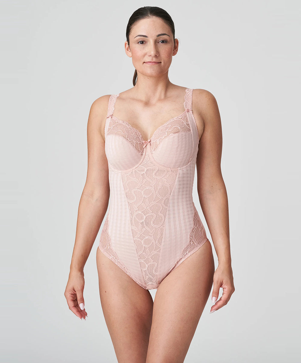 Body galbant à bonnets emboitants dentelle PrimaDonna Madison rose poudré 0462120-PWD