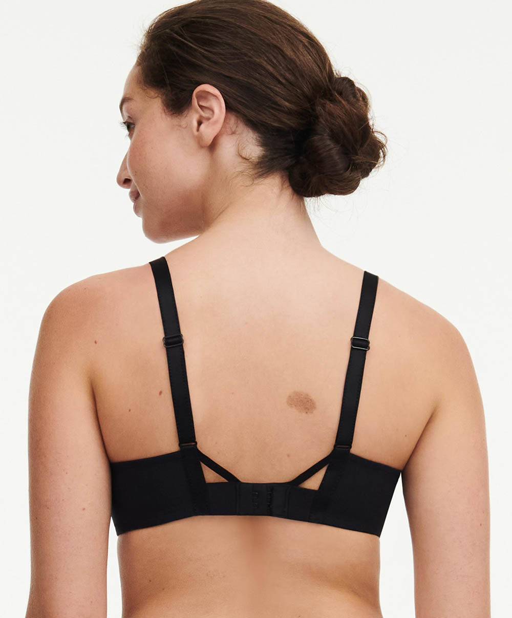 Soutien-gorge coque plongeant Chantelle Play Noir C22ANA-011