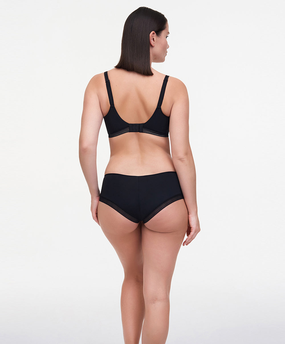Shorty Chantelle True Lace noir C11M40-011