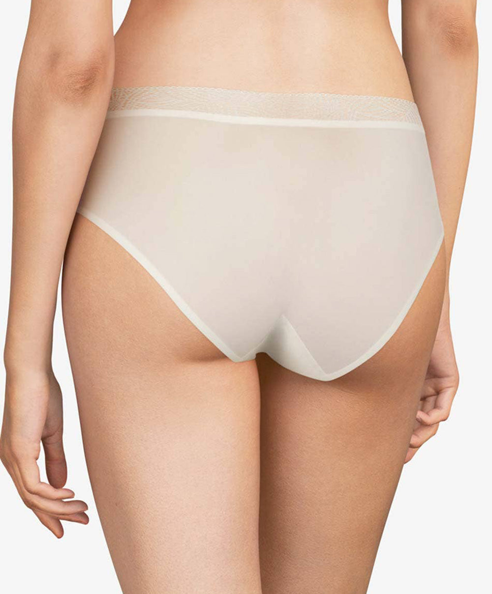 Shorty taille dentelle Chantelle Softstretch ivoire C11G40-035 2