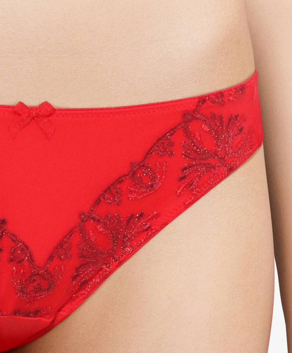 Slip dégagé Chantelle Champs Elysées Rouge poison C26030-0Y1