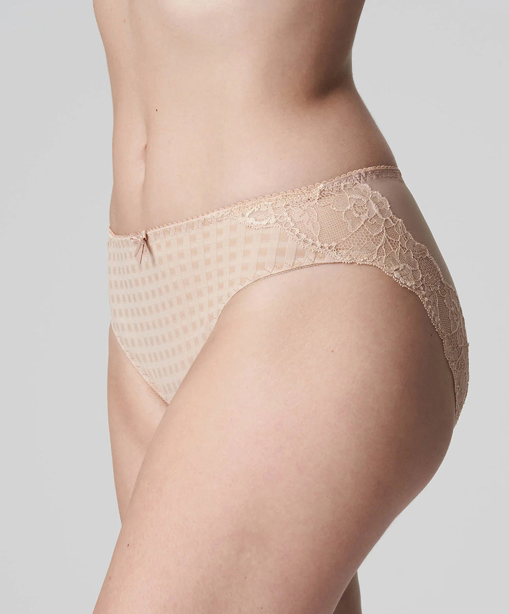 Slip brésilien dentelle PrimaDonna Madison café latte 0562125-CAL