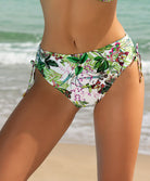 Slip de bain taille mi-haute échancrure ajustable Lise Charmel bain Envolée Tropicale lumière  ABB0673-LT