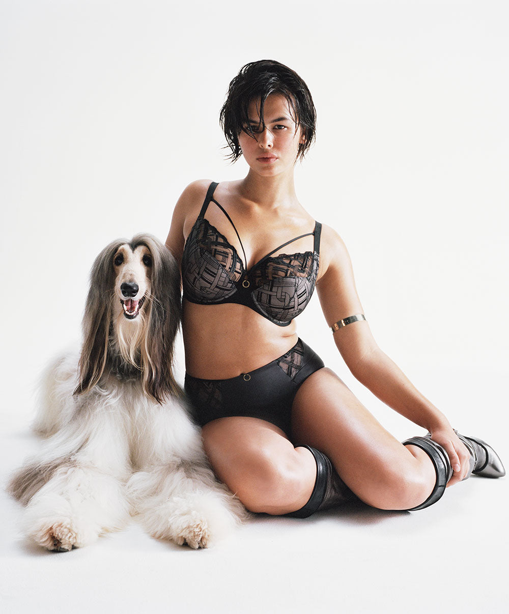 Soutien-gorge armatures très enveloppant grande taille Chantelle Graphic Support noir C21S10-011