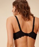 Soutien-gorge coque armatures spacer 3D Simone Pérèle Caresse noir 12A316-015