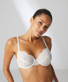 Soutien-gorge emboitant en dentelle avec armatures Simone Pérèle Karma naturel 12V310-030