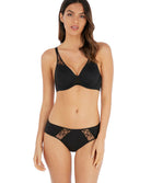Soutien-gorge moulé armatures triangle Wacoal Lisse noir WE145001-BLK