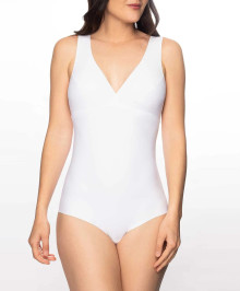 Slimming Invisibles : Sleeveless underwired shaping bodysuit