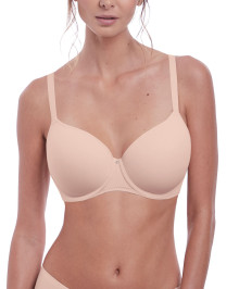 Molded t-shirt bra with wires