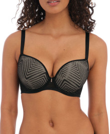 Moulded t-shirt bra underwired