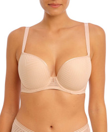 Generous Cups : Moulded t-shirt bra underwired