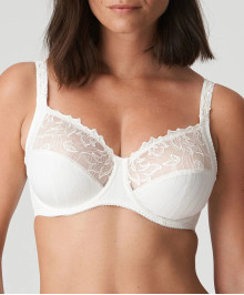 Generous Cups : Full-cup underwired bra
