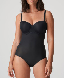 LINGERIE : High waisted shaping briefs invisible