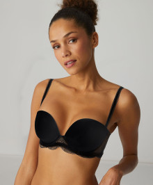 Bandeau bra with removable straps and moulded cups