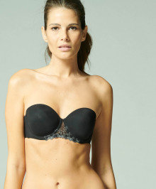 Bandeau bra with removable straps and moulded cups